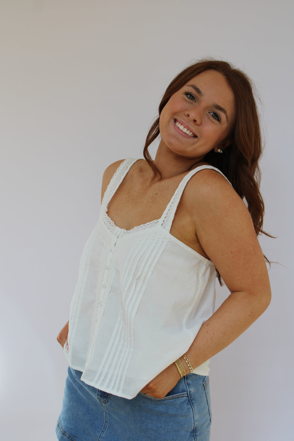 COTTON PINTUCK LACE TOP