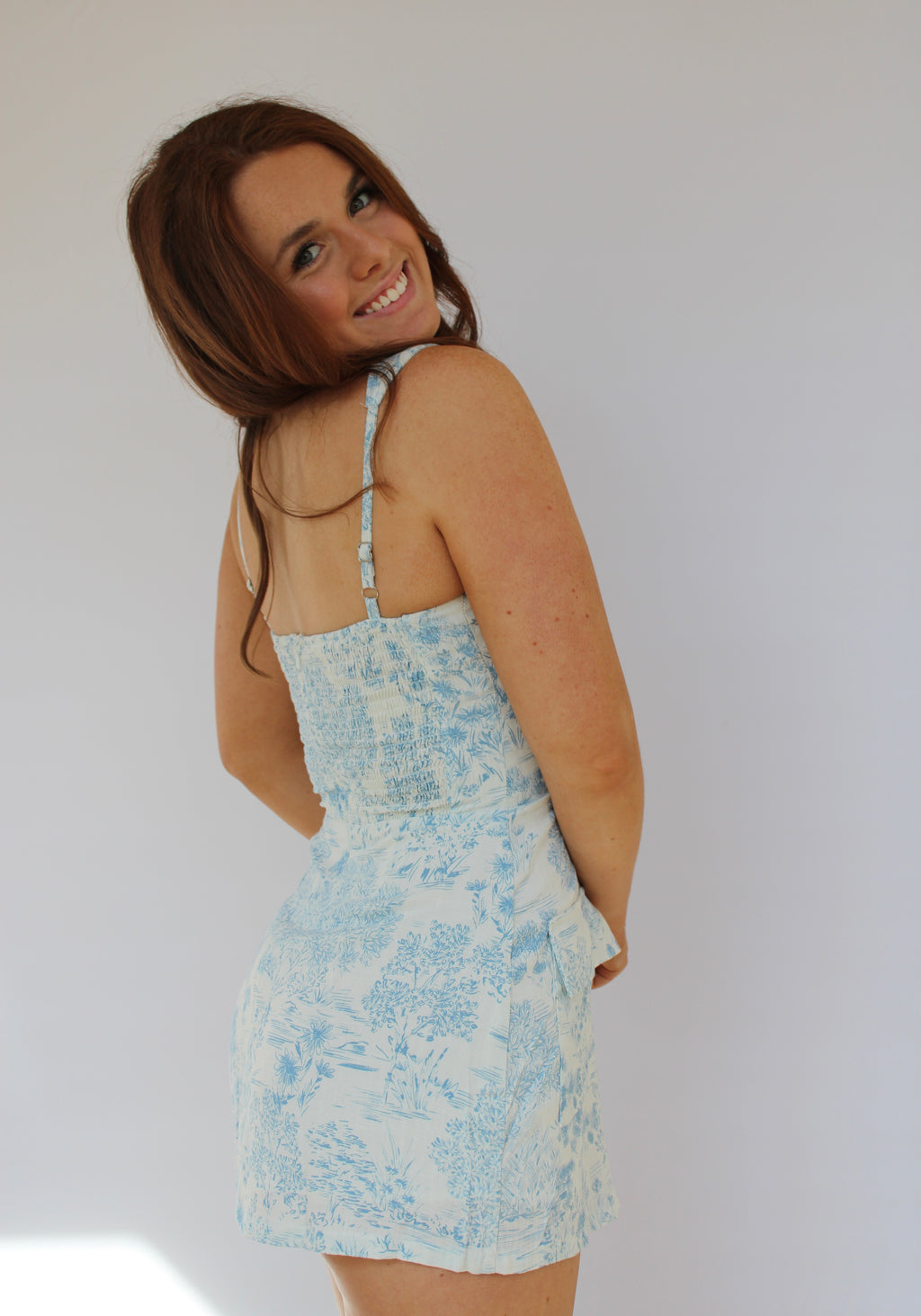 LOVELY POND PRINT MINI DRESS CASUAL MINI DRESS IN BLUE